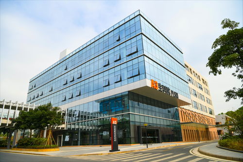完美公司 堅定數智化征程，以科技力量賦能健康中國與教育未來